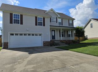 1943 Whirlaway Cir, Clarksville, TN 37042