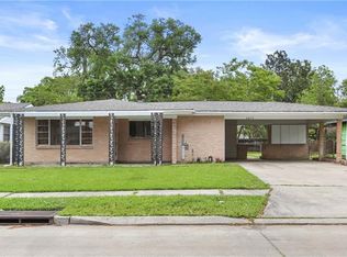 6054 Stratford Pl, New Orleans, LA 70131