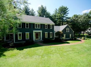 17 Hunters Rd, Boxford, MA 01921
