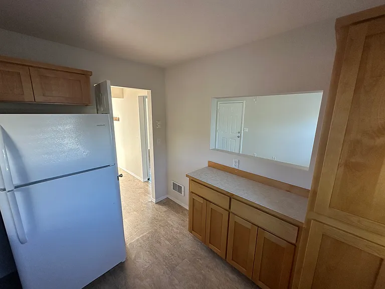 404 E Stanley St — Photo 16