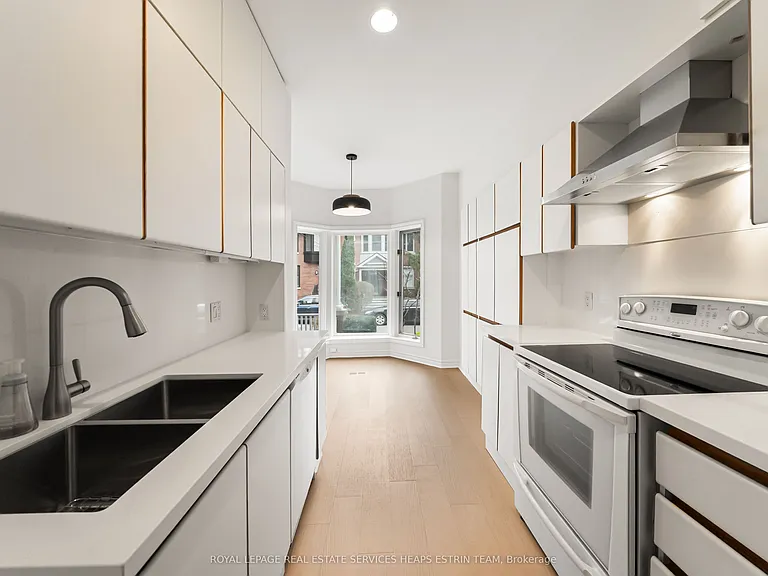 10 Gibson Ave — Photo 16
