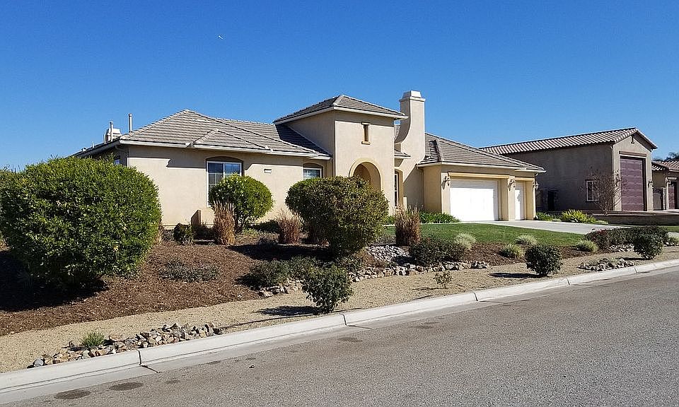 Corner lot 889