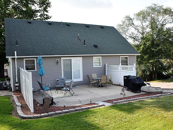5th image of 2615 Woodhurst Dr #2615