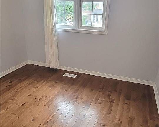 5th image of 55 Hyacinth Cres