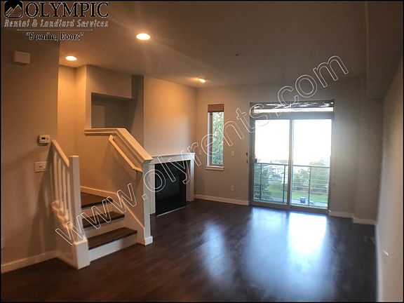 3rd image of 2108 Yakima Ct