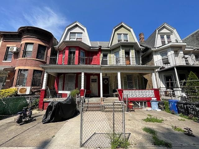 2nd image of 1409 36 Street