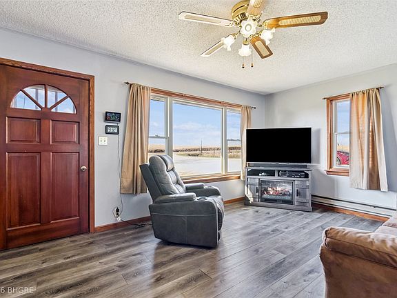 3rd image of 1247 300th St