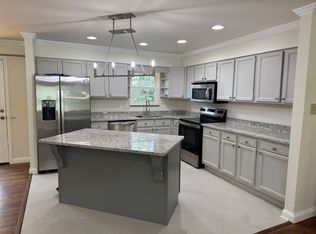 11928 W Kings Gate Rd, Knoxville, TN 37934