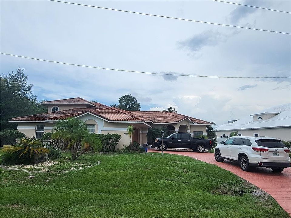 1st image of 1 Freneau Ln