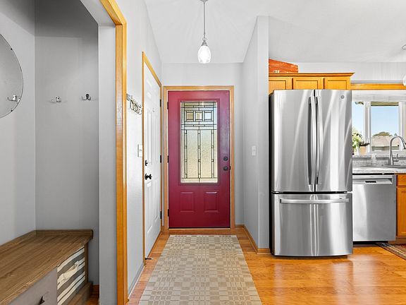 2nd image of 4126 Trumpeter Dr SE
