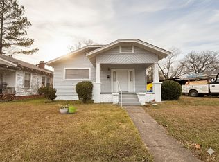 1524 Mountain Dr, Birmingham, AL 35217