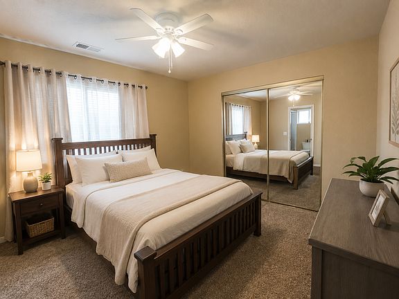 3rd image of 1922 Wildwood Way #A
