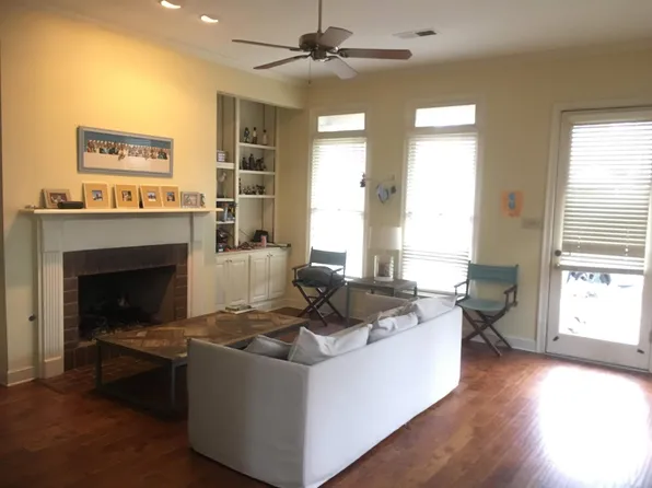 96 Island Pl, Memphis, TN 38103