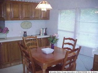 16001 Ruth Dr, Walker, LA 70785