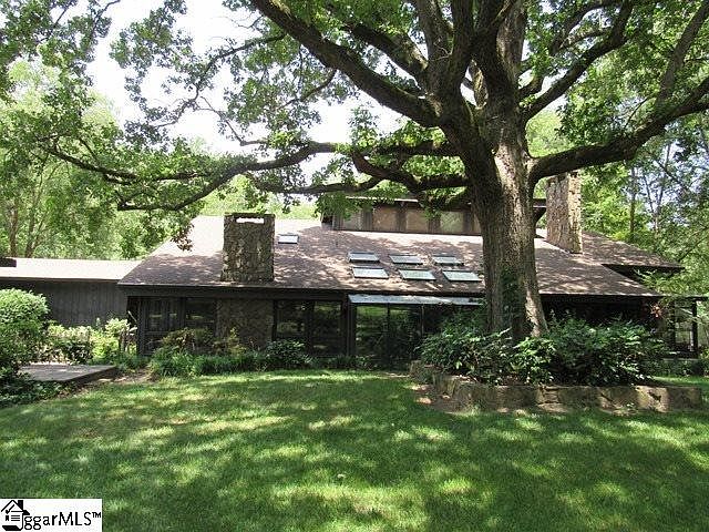 1st image of 241 Forest Glen Dr