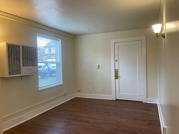5th image of 2361 NW Pettygrove St APT C