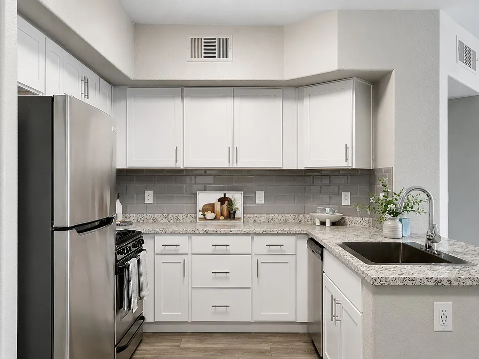 Horizon Ridge Apartments
