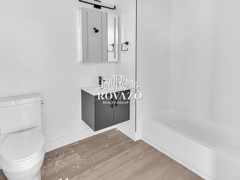 39-40 Madison St #503B — Photo 9