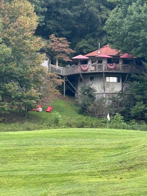 155 Divot Dr - Property Image