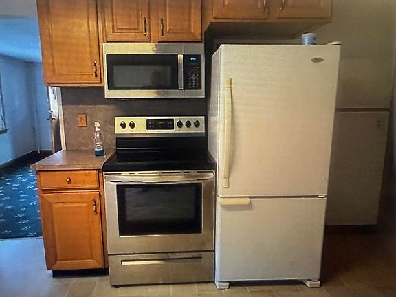 3rd image of 67-69 E Columbus Ave #67