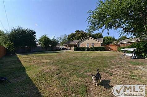 3rd image of 1216 Eastfield Dr