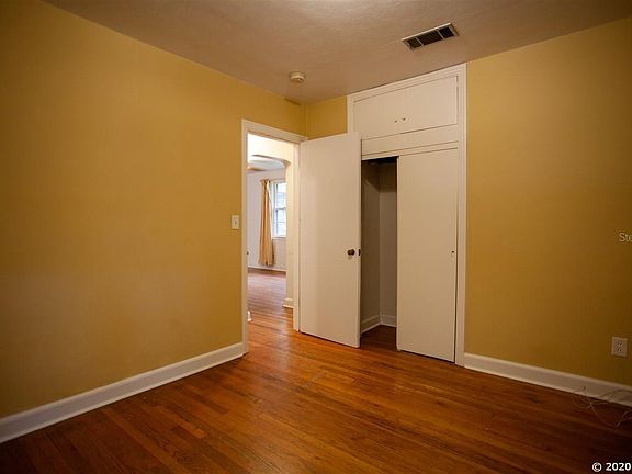 5th image of 1109 NW 40th Ave