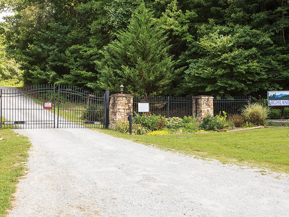 1st image of Campbell Highlands Dr