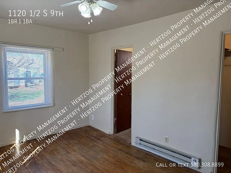 1120 1/2 S 9th St — Photo 11