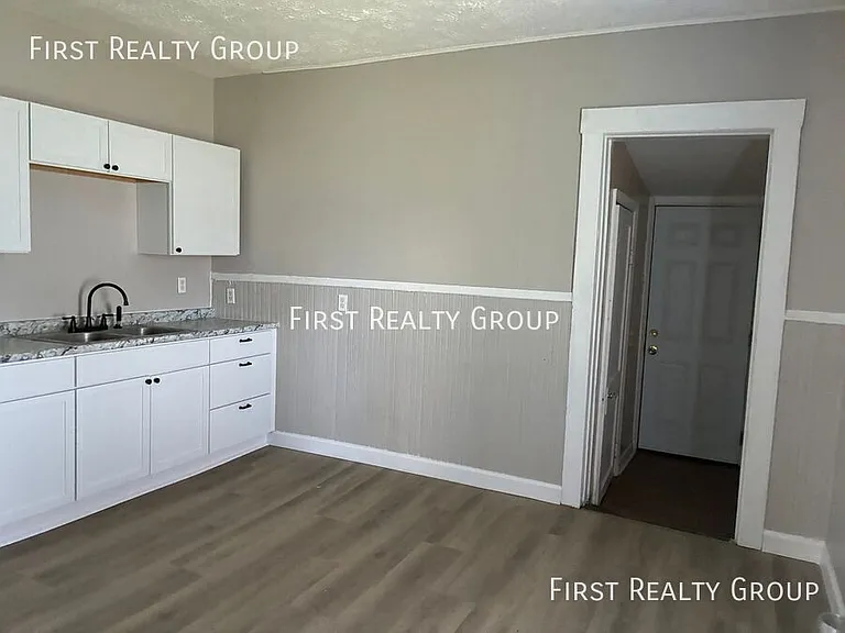451 Hunter Ave — Photo 7