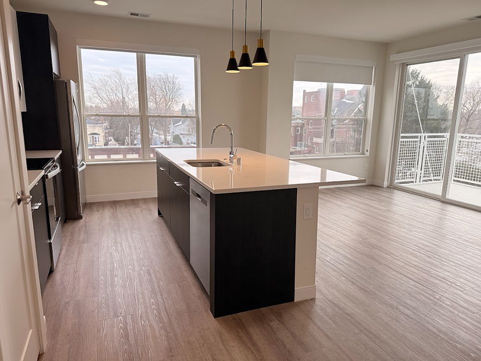 1st image of 5945 6th Ave #408