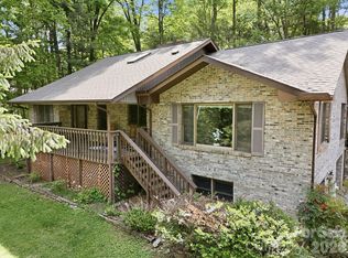 1 Mountain Heritage Pl, Candler, NC 28715