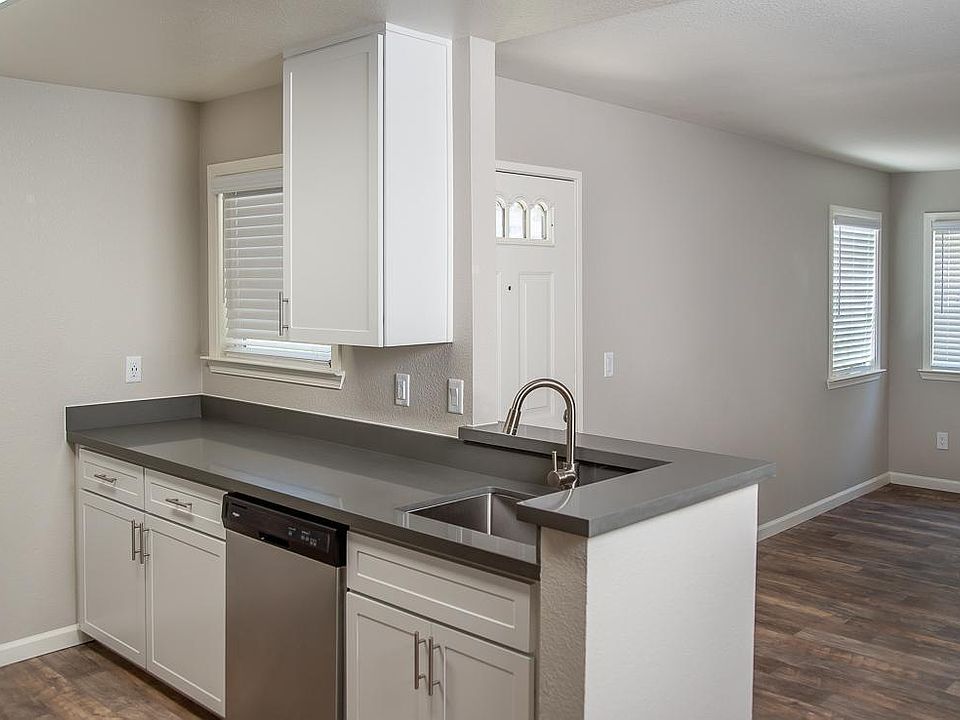 1st image of 5610 Daffodil Cir #508