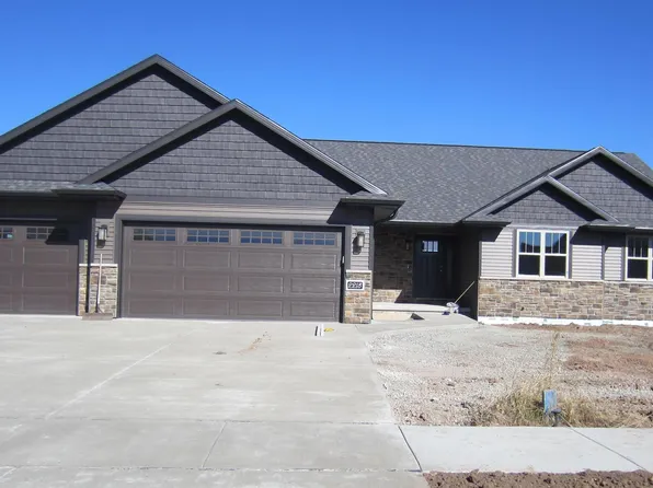 2218 Rowling Rd, De Pere, WI 54115