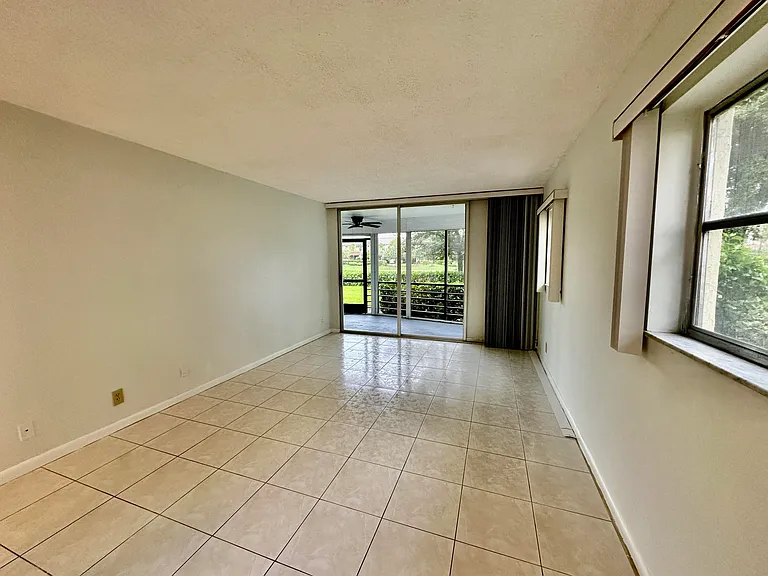 23099 Barwood Ln N #109 — Photo 17