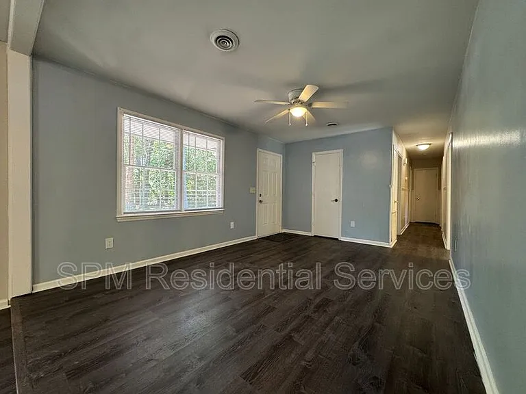 4805 Lord Nance Ct — Photo 3