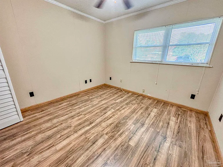 7028 Nathan Rd — Photo 82