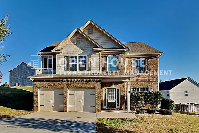 4 bed, 2.5 bath, 2516 sqft, $2,600 — Photo 1