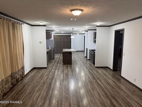 4th image of 1412 S Avenue G