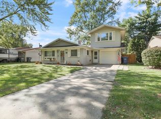 1801 S York Rd, Yorktown, IN 47396