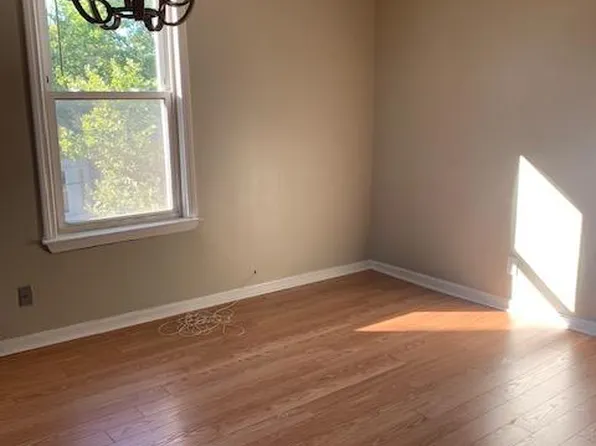 (undisclosed Address), Lynn, MA 01905