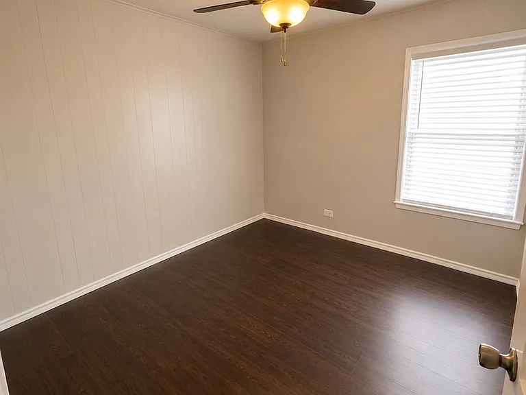 123 Harwood Dr — Photo 9