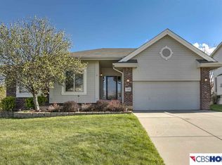17009 Patterson Dr, Omaha, NE 68135