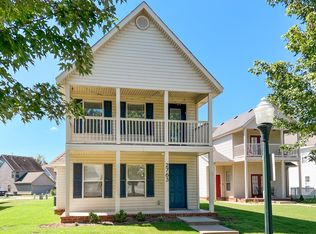 2763 N Westminster Dr, Fayetteville, AR 72704