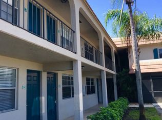 690 Kingsbridge St APT 3, Boca Raton, FL 33487