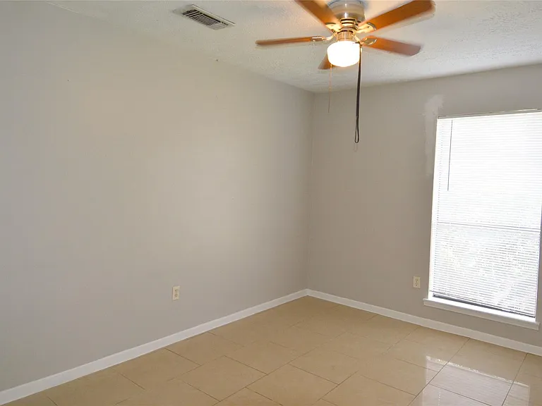 10127 Sagegate Dr — Photo 15