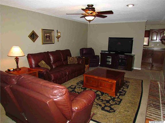 5th image of 10309 Foothills Cir SE