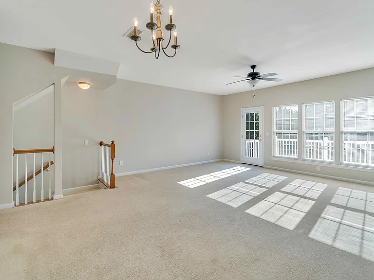 15744 Kensington Palace Ln — Photo 13