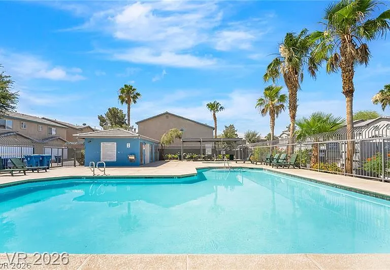5272 Island Chain Rd — Photo 40