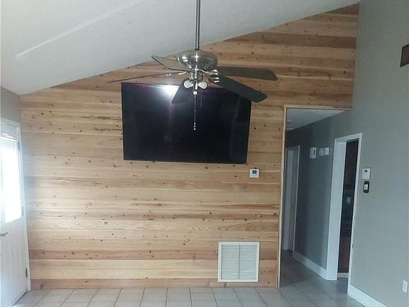 4th image of 5121 Topaz Dr