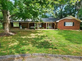 748 Homewood Dr, Madisonville, KY 42431